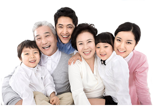 This image has an empty alt attribute; its file name is big-family.png